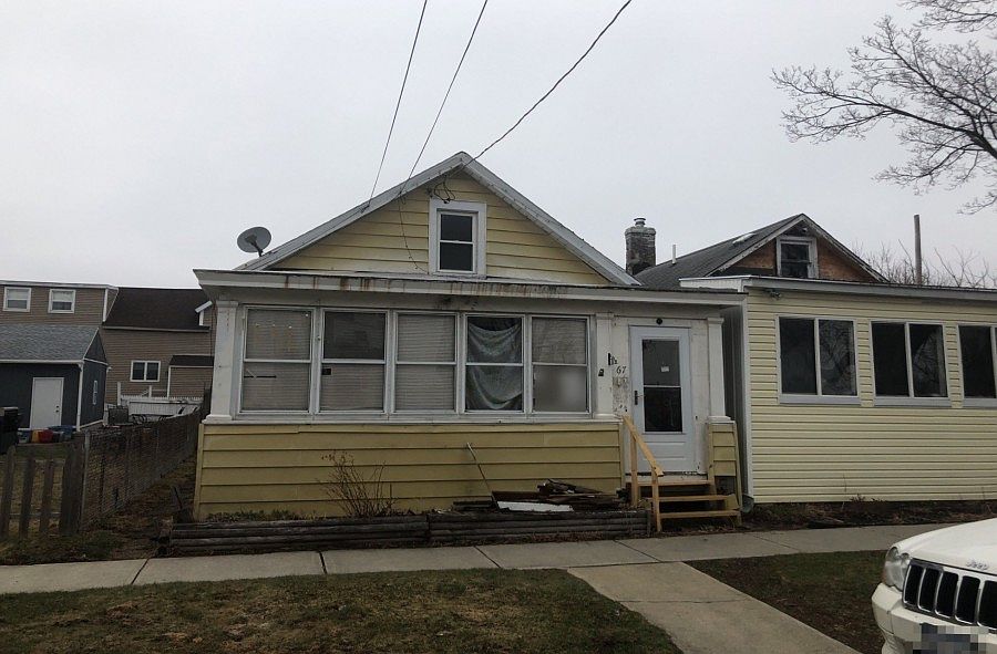 1st image of 67 Pine St