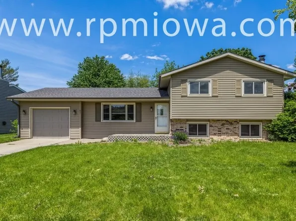 631 Crystal St, Ames, IA 50010