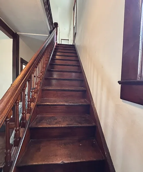 1111 SW Western Ave — Photo 5