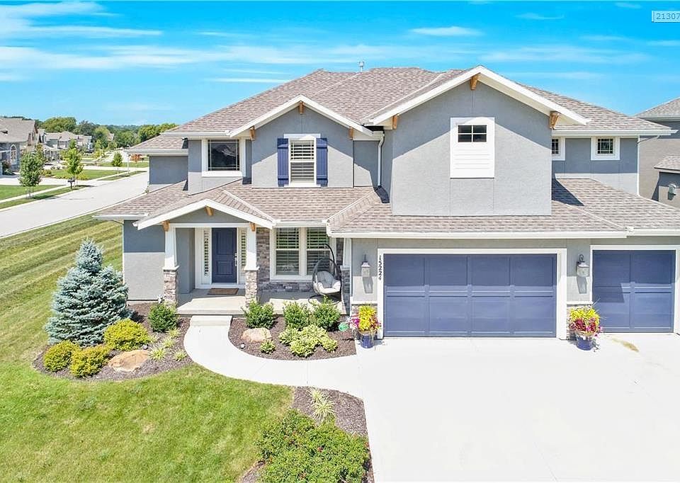 Lovely corner lot in quiet Colton Subdivision, 2 years young and better than new. So many extra's you will be impressed.
