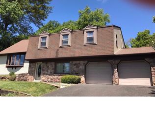 2803 Red Gate Dr, Doylestown, PA 18902