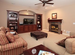 5889 Upland Ln N, Plymouth, MN 55446