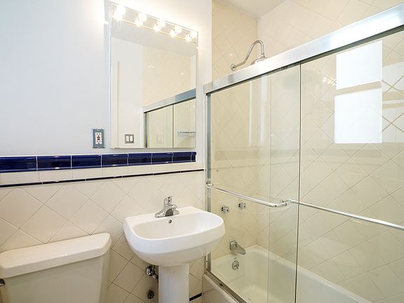 3rd image of 151 E 80th St APT 7D