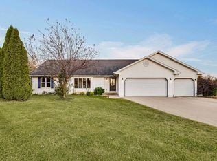 W4688 Parkway Ct, SHERWOOD, WI 54169