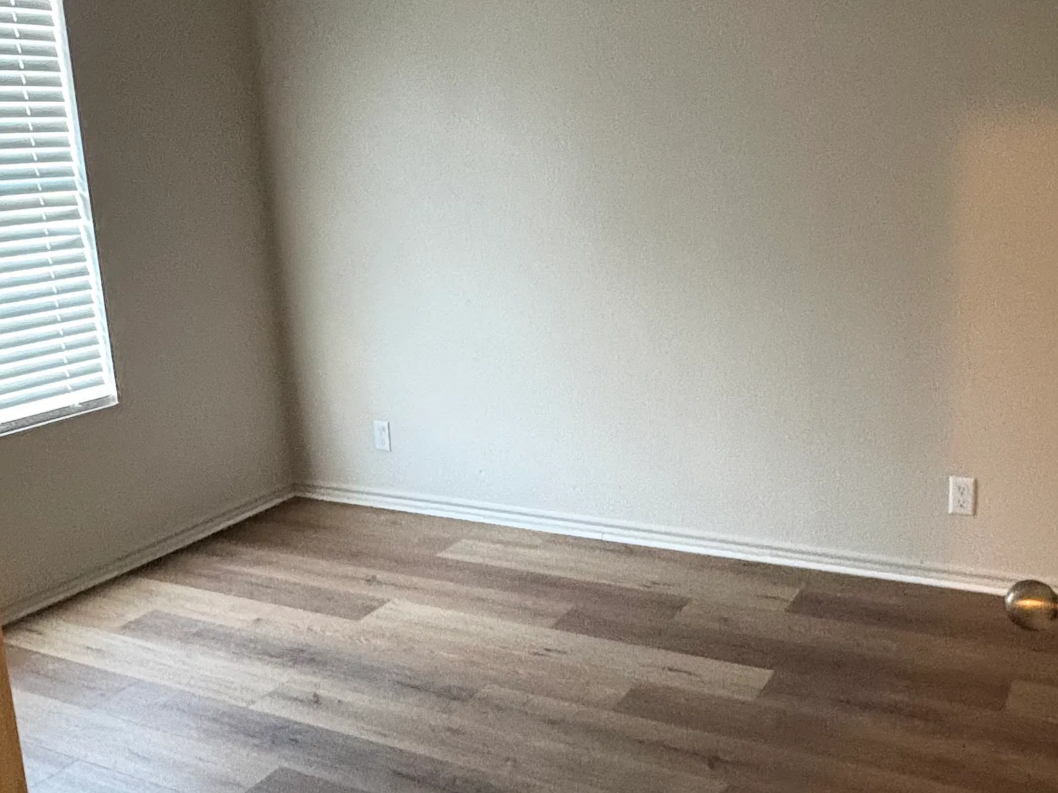 4 bed, 2.5 bath, 1346 sqft, $2,000 — Photo 3