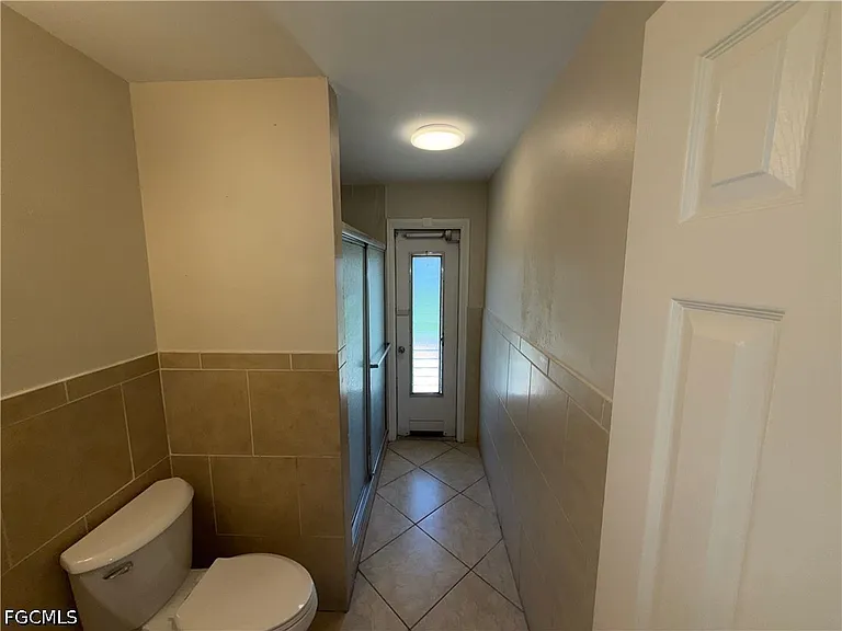 1101 Leeland Heights Blvd E — Photo 12