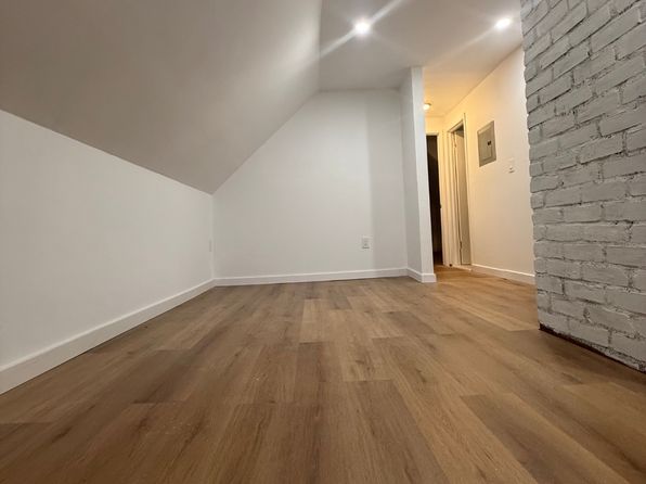 (undisclosed Address)