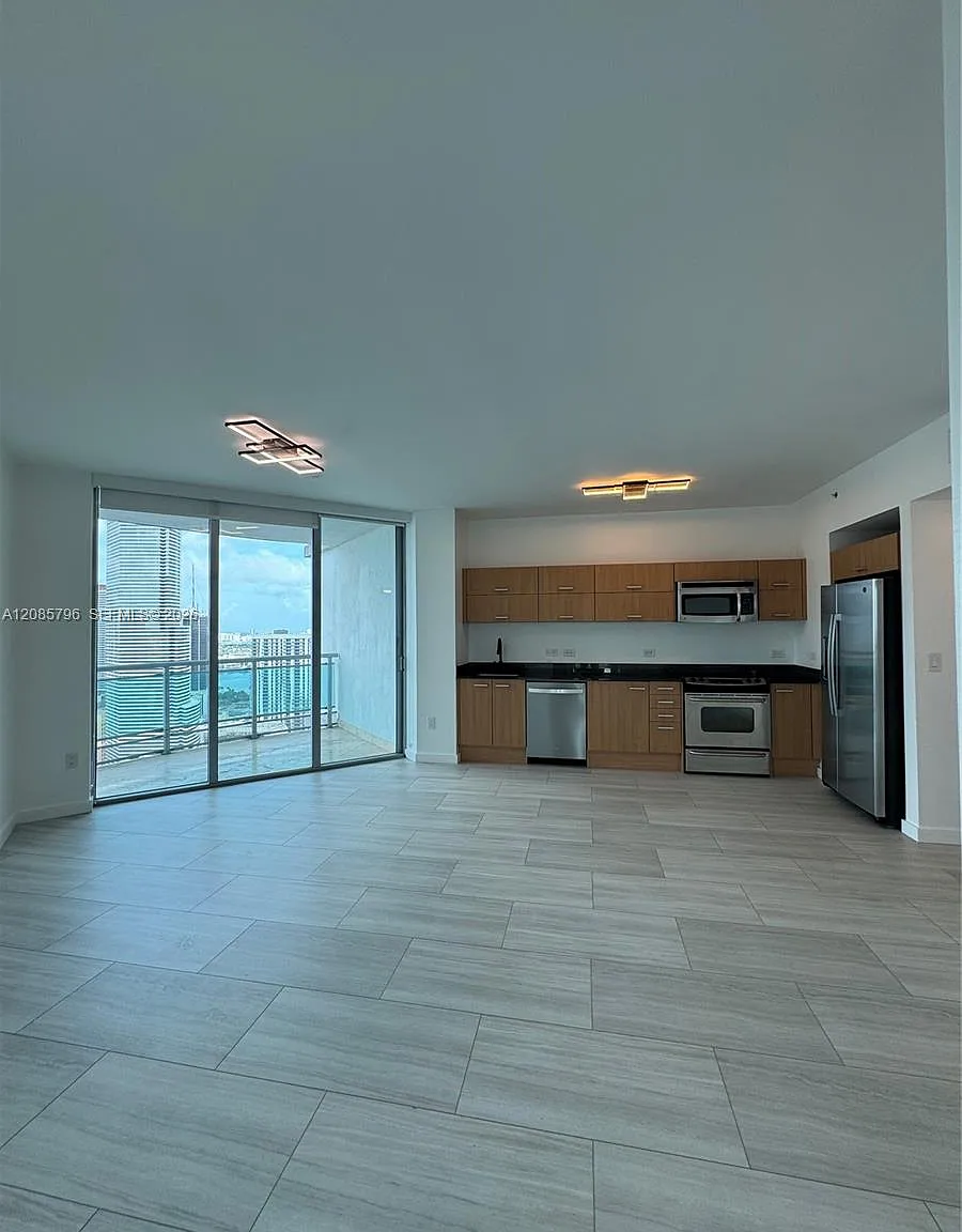 Wind Condo — Photo 2
