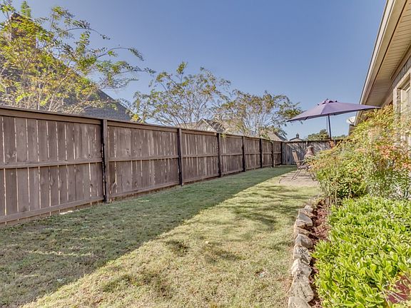 5th image of 5149 Yorkshire Ln