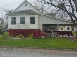 111 2nd St, Mounds, IL 62964