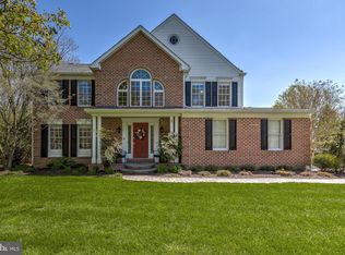 1 Falls Glen Ct, Parkton, MD 21120