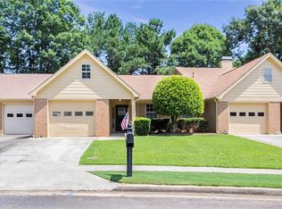 515 Jeff Davis Pl, Fayetteville, GA 30214