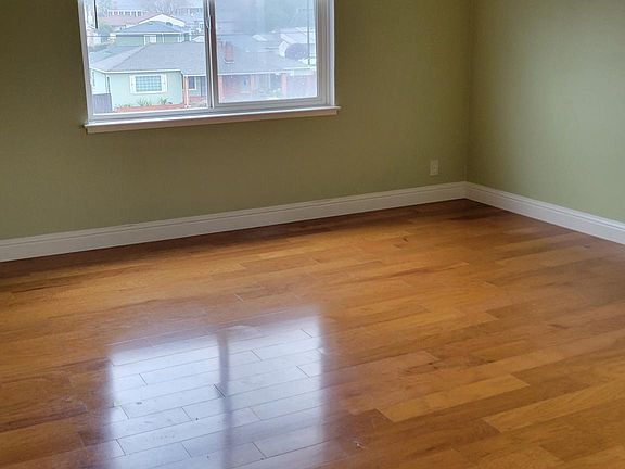 4th image of 2 Linden Ave APT 2