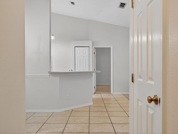 4th image of 13810 Sutton Park Dr N APT 237