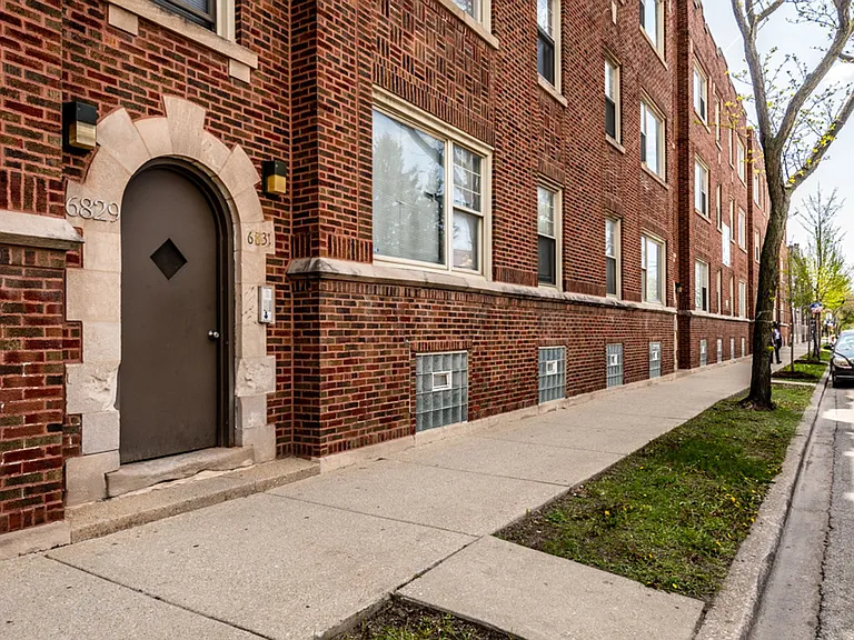 6829 S Dr Martin Luther King Jr — Photo 18