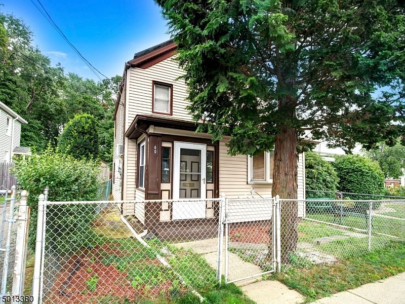 1st image of 60 Bell St