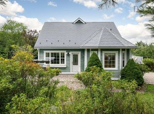 119 Hawthorn Rd, Mahone Bay, NS B0J2E0