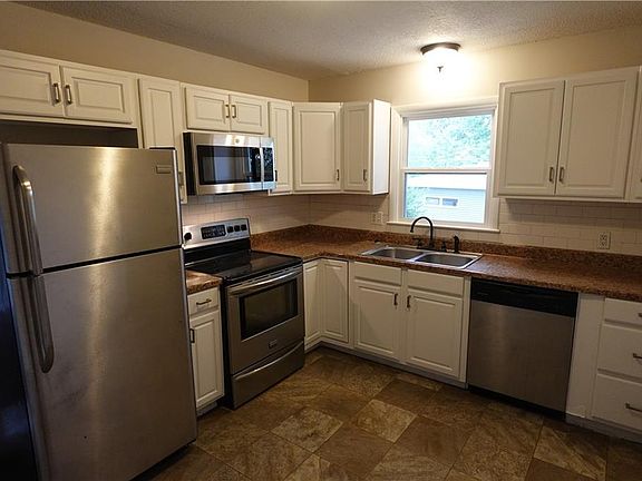 5th image of 103 NE 67th St