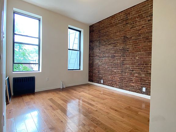 4th image of 513 Grand St #1