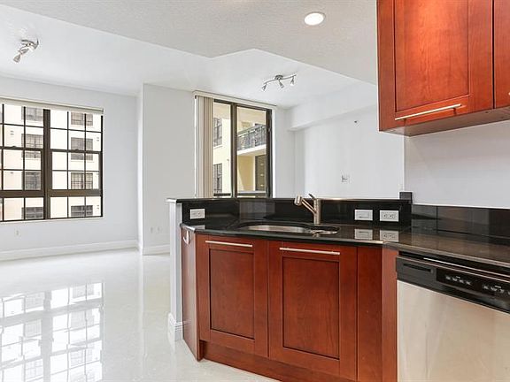 4th image of 701 S Olive Ave APT 1608
