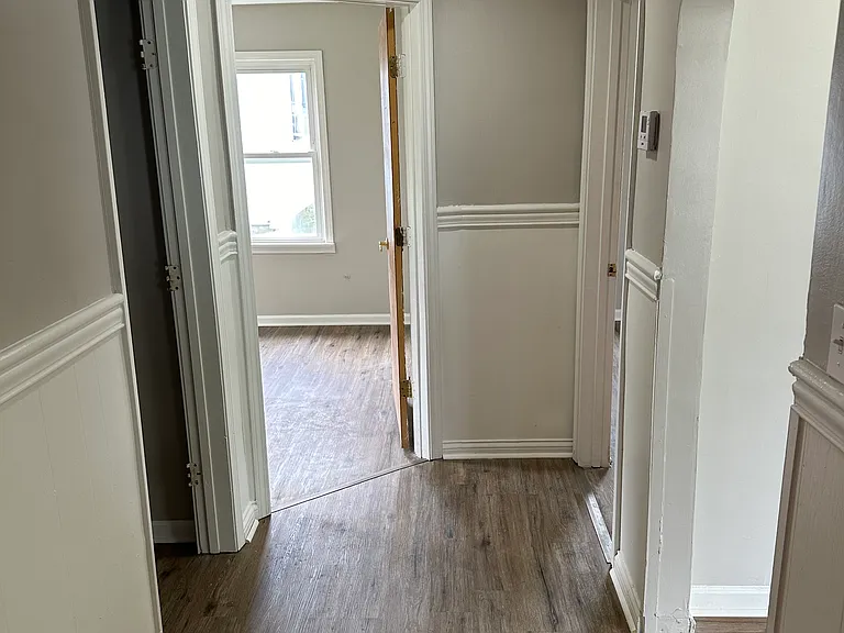 502 Garrard St — Photo 4