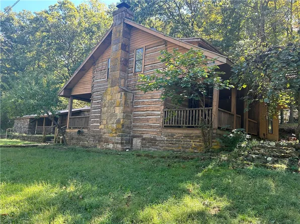 2767 Madison St #5320, Huntsville, AR 72740