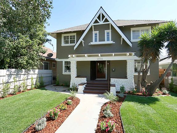 2nd image of 2206 W 31st St