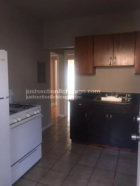 2 bed, 1.0 bath, $1,550 — Photo 1