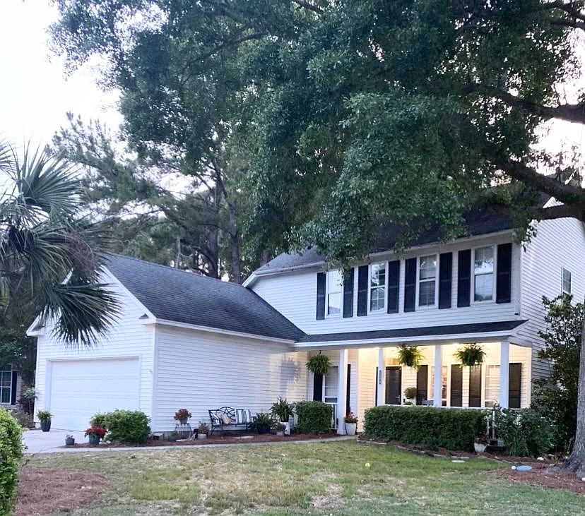 1290 Horseshoe Bnd — Photo 2