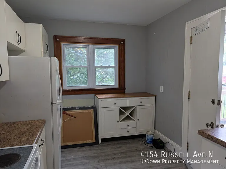 4154 Russell Ave N — Photo 6