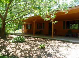 837 Poplar Dr, Crossville, TN 38571