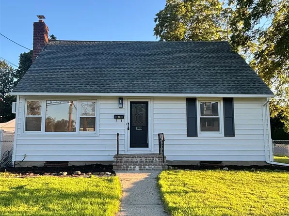 108 Dorset Avenue, Albertson, NY 11507
