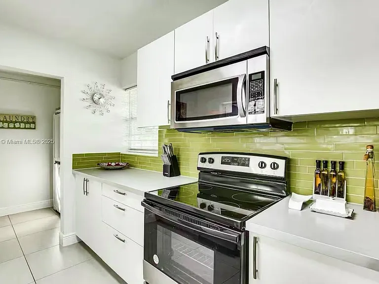 4420 NW 30th Ct — Photo 24