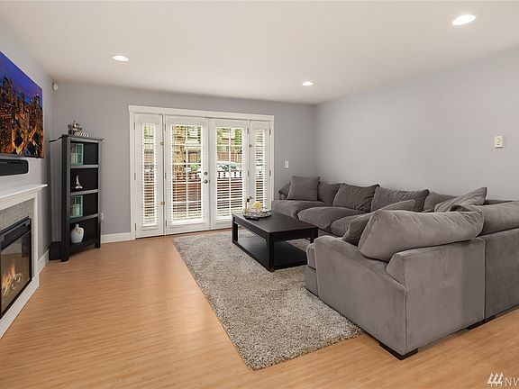 5th image of 21305 48th Ave W APT B102