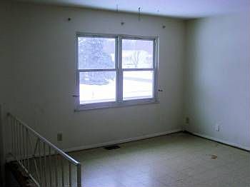 5th image of 299 Imperial Dr