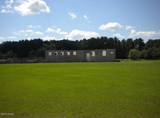 769 Ryan Ln, Chipley, FL 32428