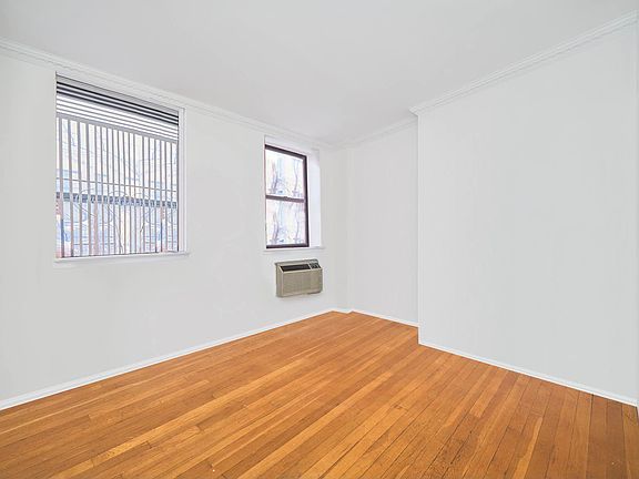 4th image of 103 W 105th St APT 3A