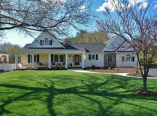 3470 Overbrook Dr, Roanoke, VA 24018