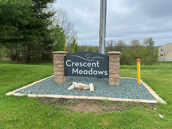 3rd image of 14692 Crescent Meadows Dr