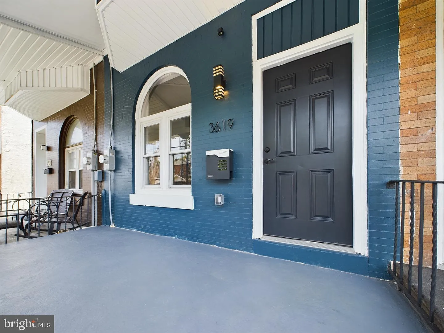 4 bed, 1.5 bath, 1650 sqft, $3,000 — Photo 2