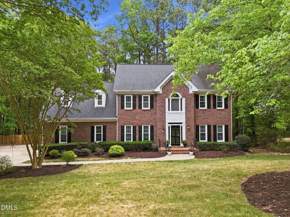 424 Grosvenor Dr, Raleigh, NC 27615