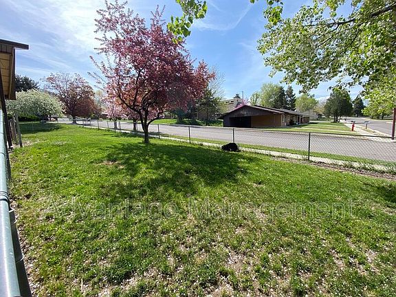 2nd image of 122 N 1050 E