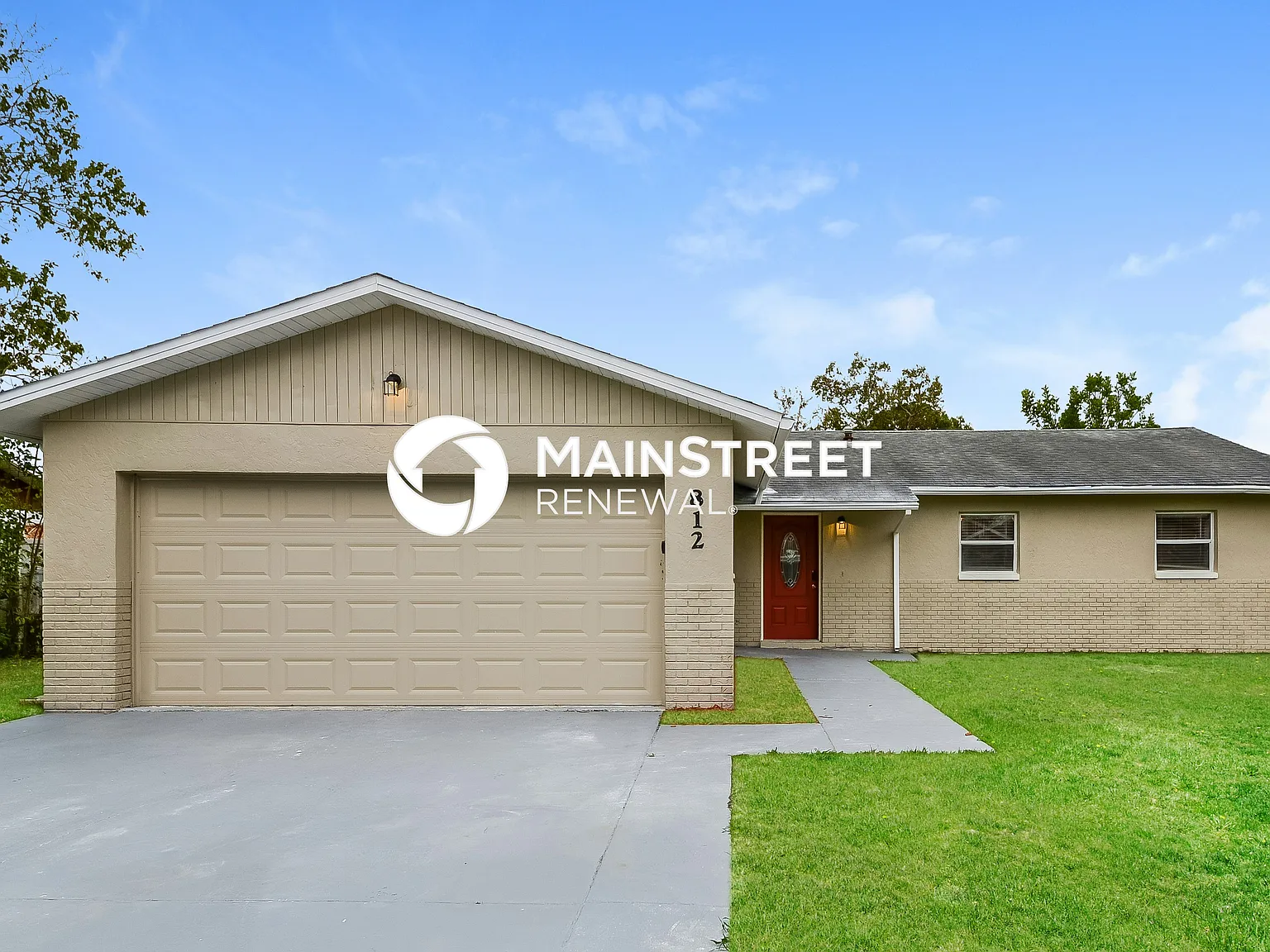 812 65th Avenue Dr W — Photo 1