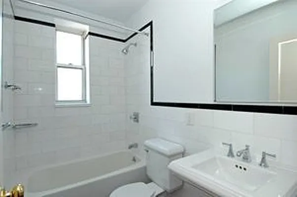 Rented by Douglas Elliman | media 27