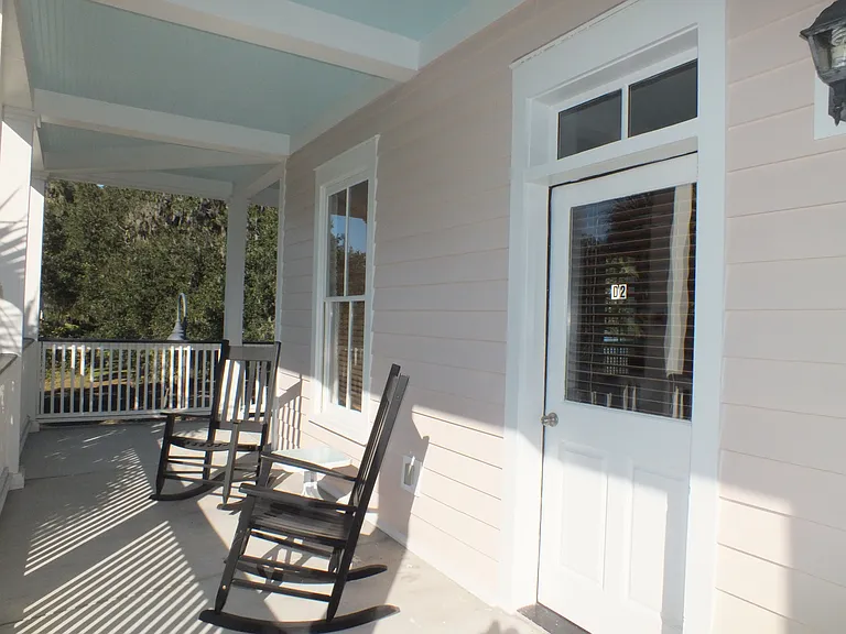 710 Boundary St #2D — Photo 3