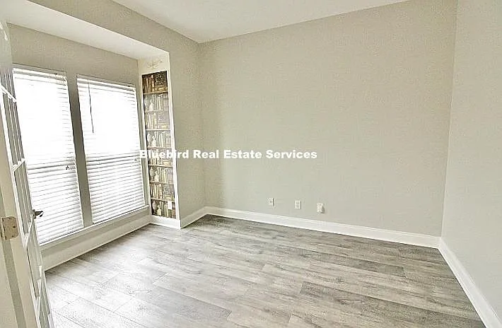 12702 Amberway Ct — Photo 6