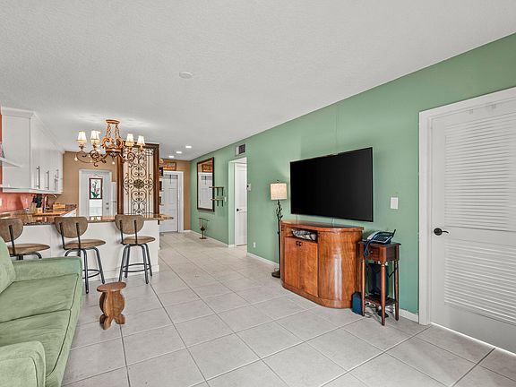 5th image of 1118 Lake Terrace #217 H