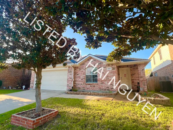 939 Wood Brook Dr, Grand Prairie, TX 75052