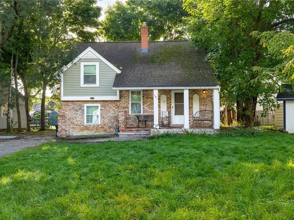 141 Ridgedale Cir, Rochester, NY 14616