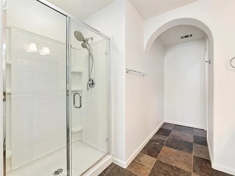 4433 Owens St — Photo 26
